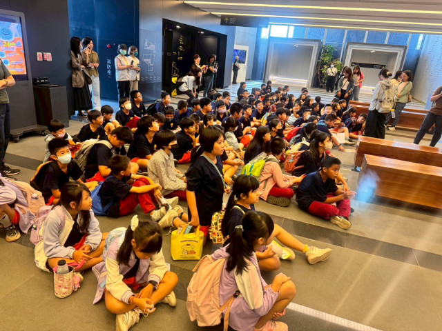 LINE_ALBUM_20250926 校外文化體驗_藝然掘然_251014_108.jpg